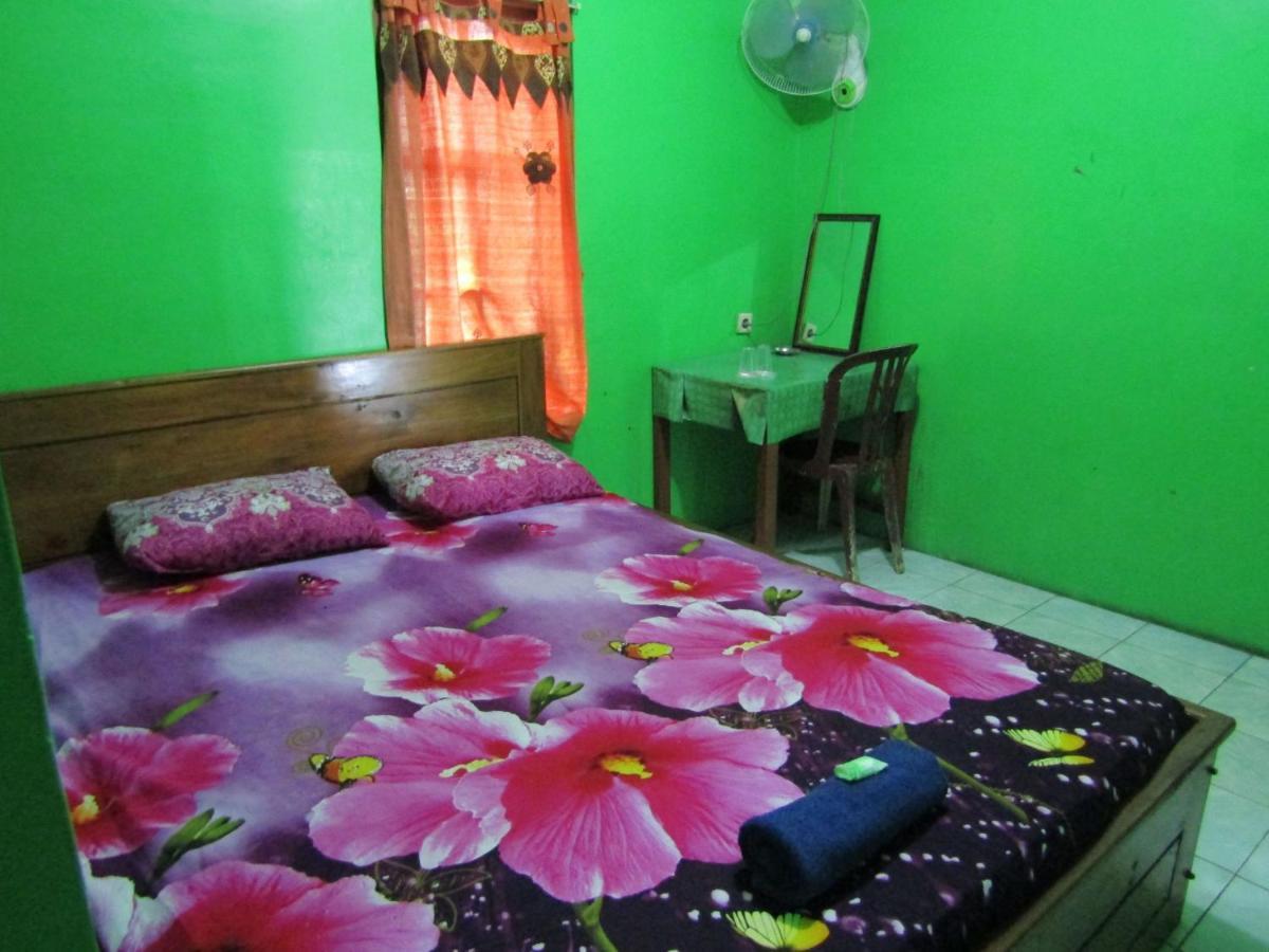 Losmen Kinasih Puncak & Gazebo Pandang Bantul Εξωτερικό φωτογραφία